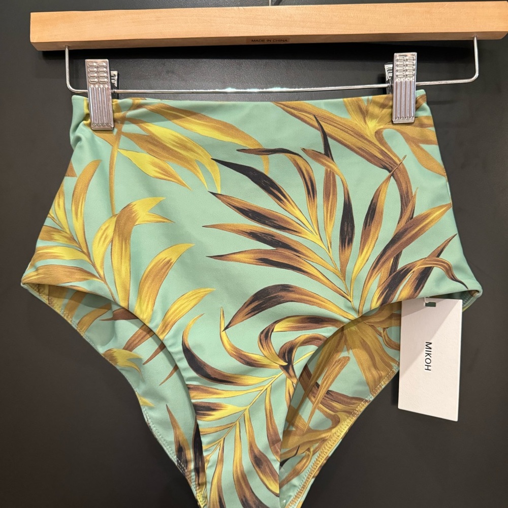 New Mikoh Lami Bottom in Greenhouse